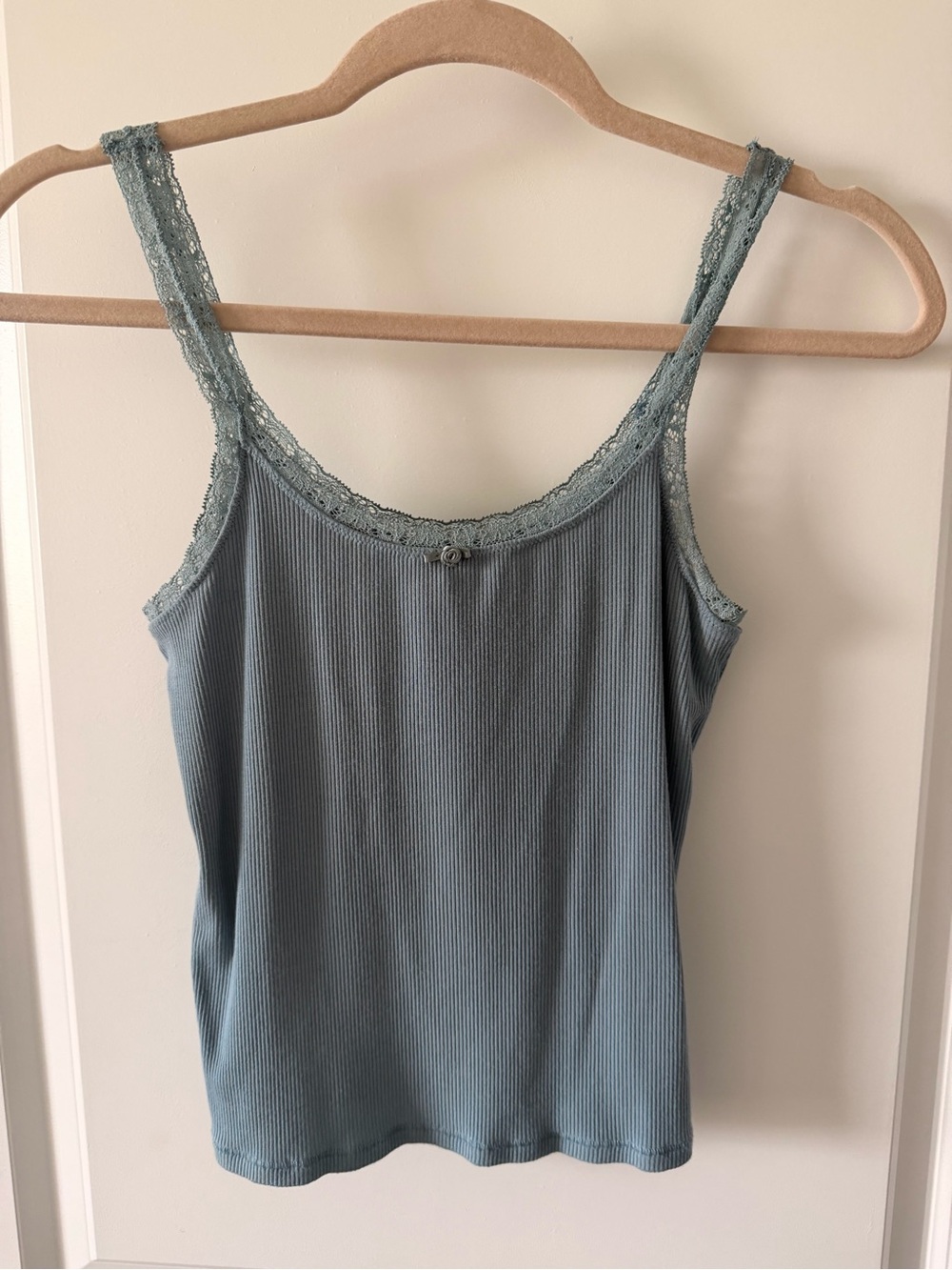 SKIMS Lace-Trim Ribbed Camisole in Dusty Blue
